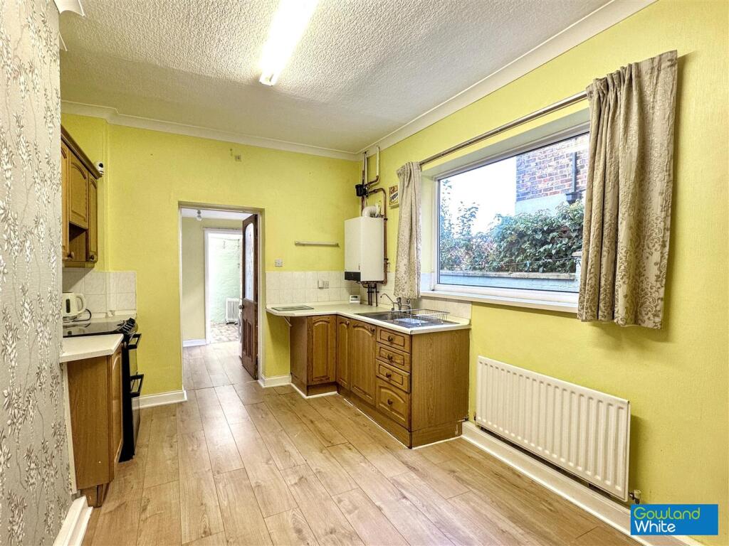 House in Stockton-on-Tees - More
