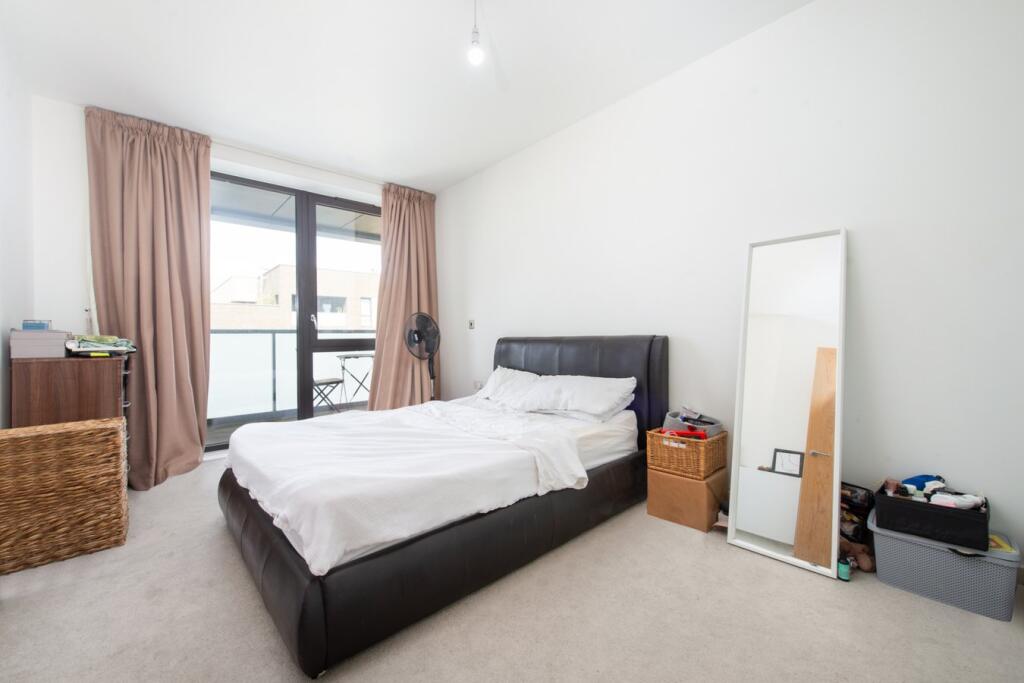 Apartment in London - View 6