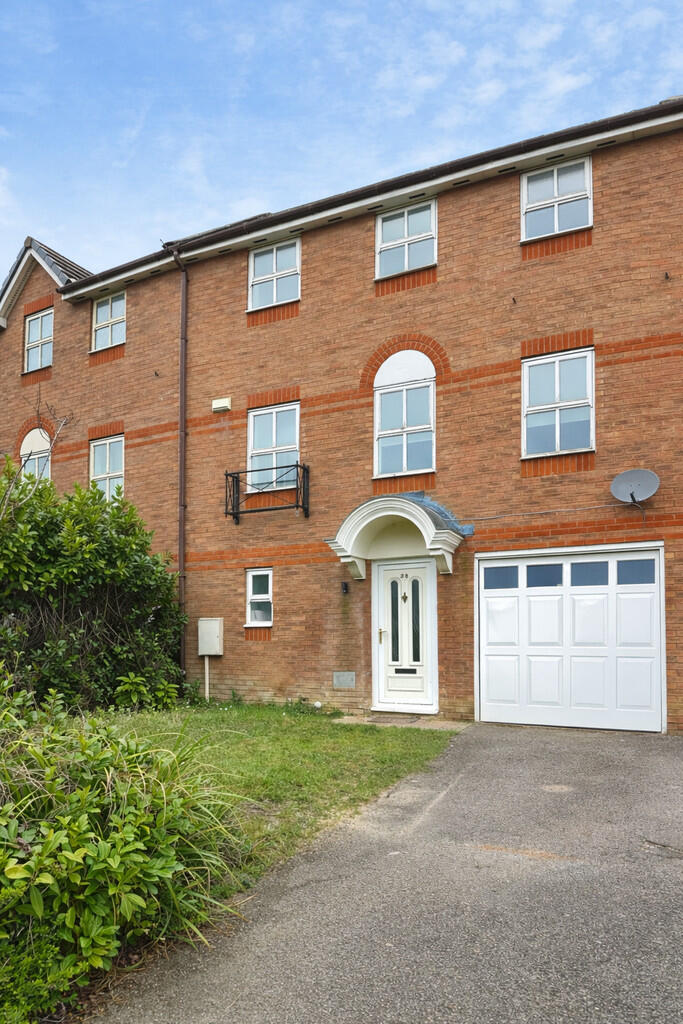 Main image of property: The Oval, Oldbrook, Milton Keynes