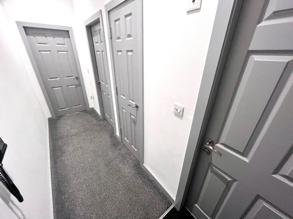 Dudley Road, Brierley Hill photo 4