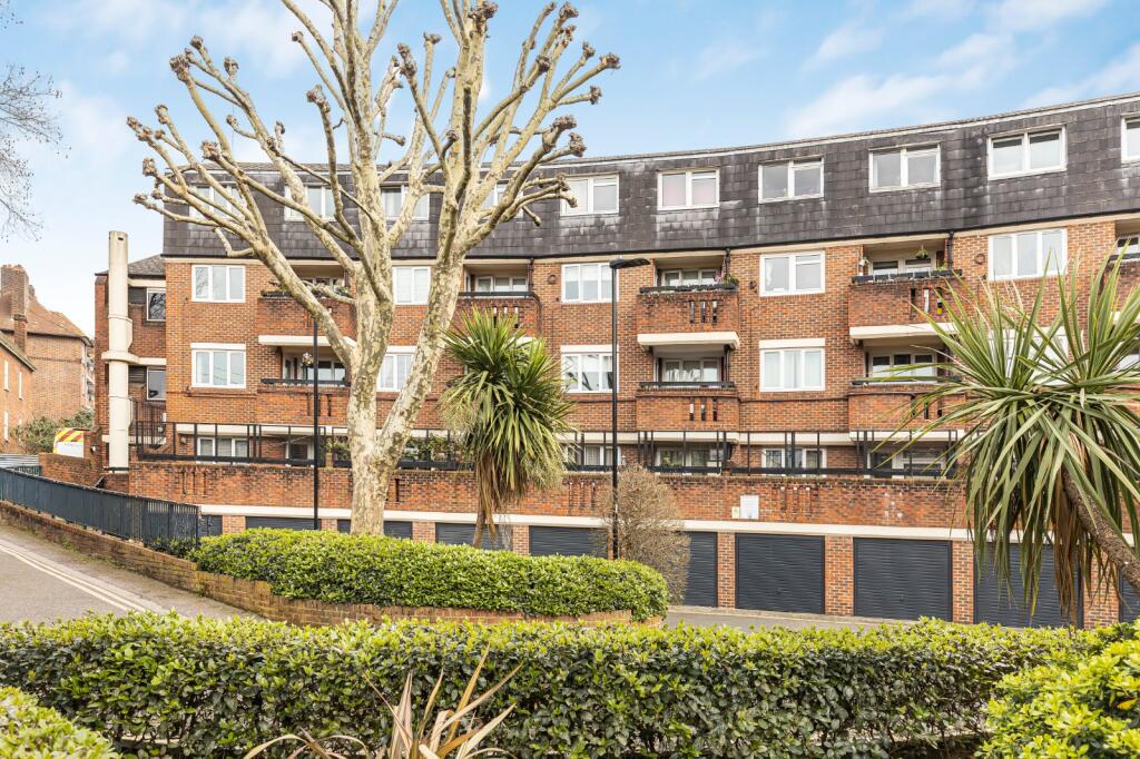 Main image of property: Half Moon Crescent, Islington, London, N1