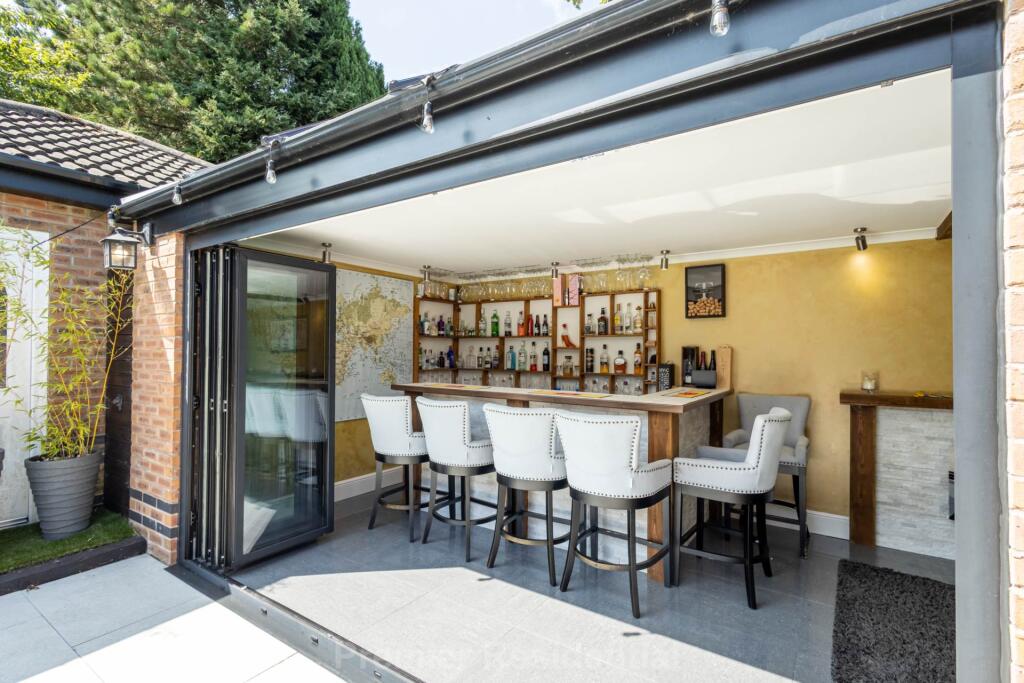 House in Bolton - View 4