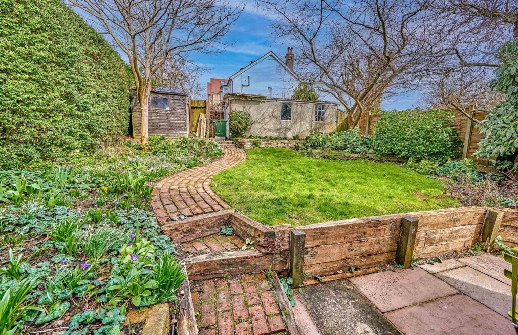 Additional image 21 of Bloomfield Road, Harpenden, Hertfordshire, AL5