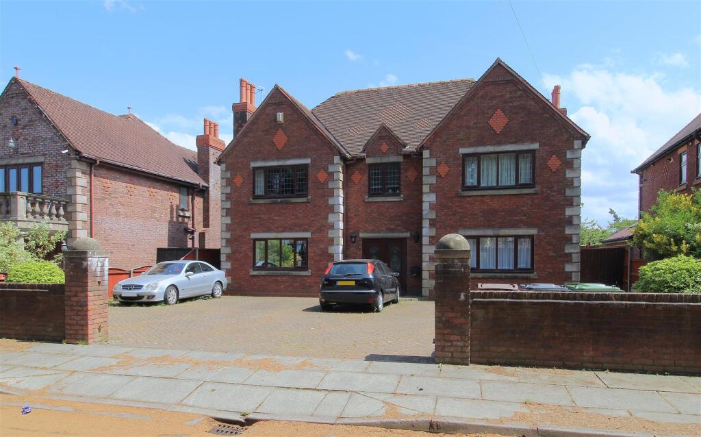 Main image of property: Canal View, Melling, Liverpool