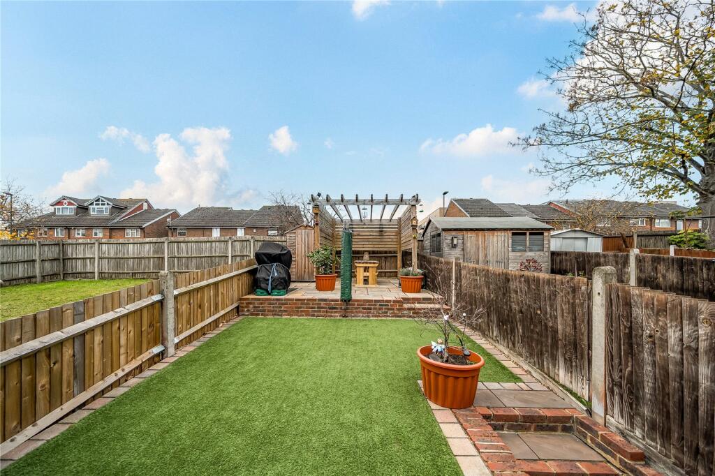 Robinia Close, London, SE20 photo 2