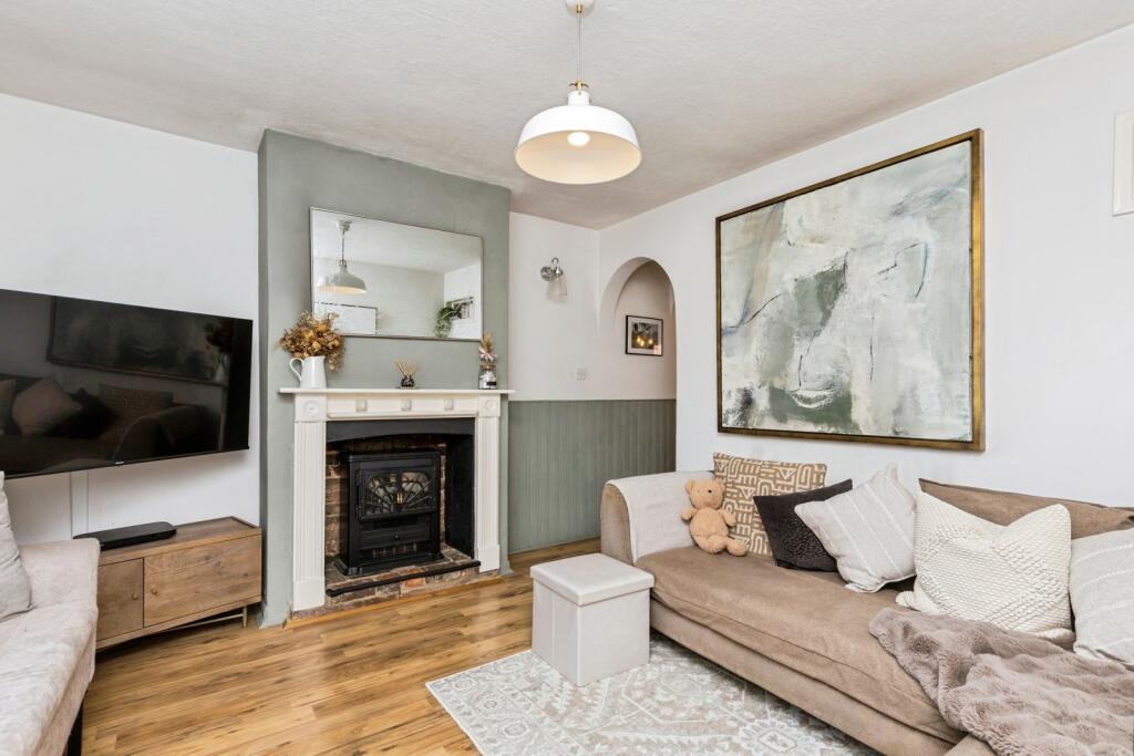 House in Crawley, West Sussex - View 2