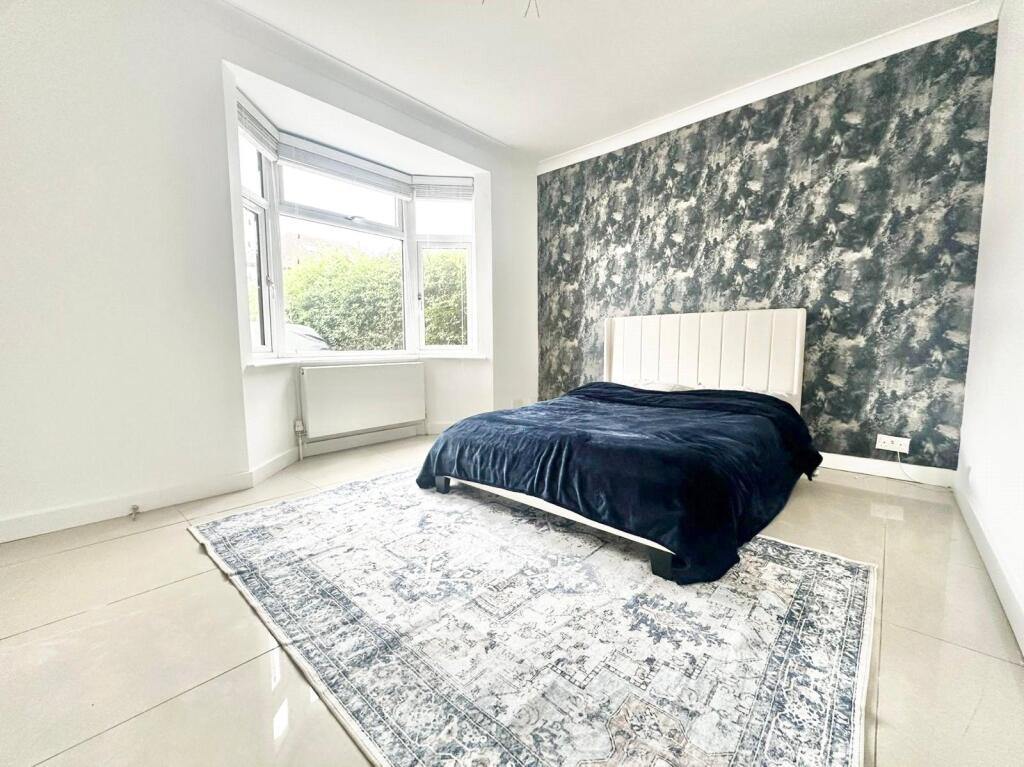 House in London - View 5