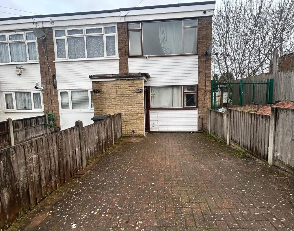 Main image of property: 82 Crown Hills Avenue, North Evington, Leicester, LE5 4HE