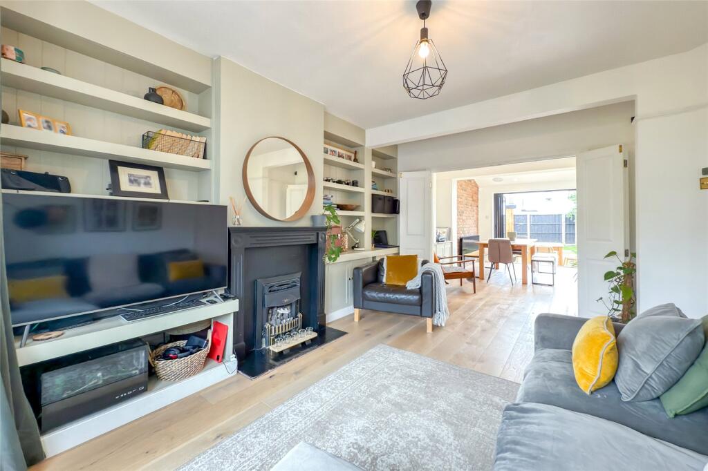 House in St Albans, The Camp - More
