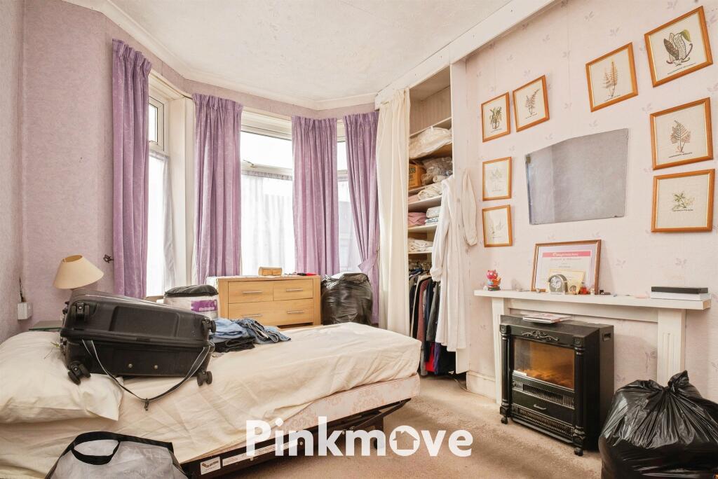 House in Newport - View 5