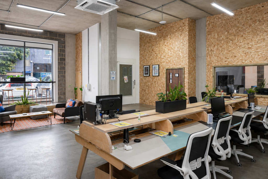 Coworking Desk
