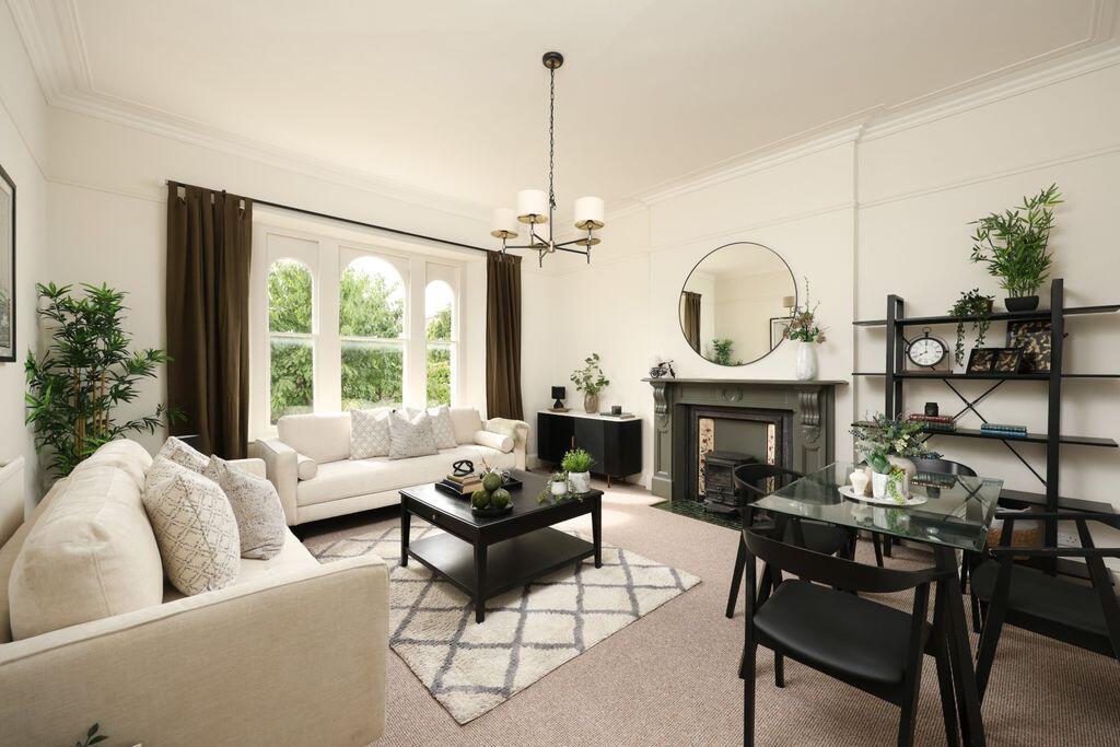 Apartment in Bristol, Clifton - View 2