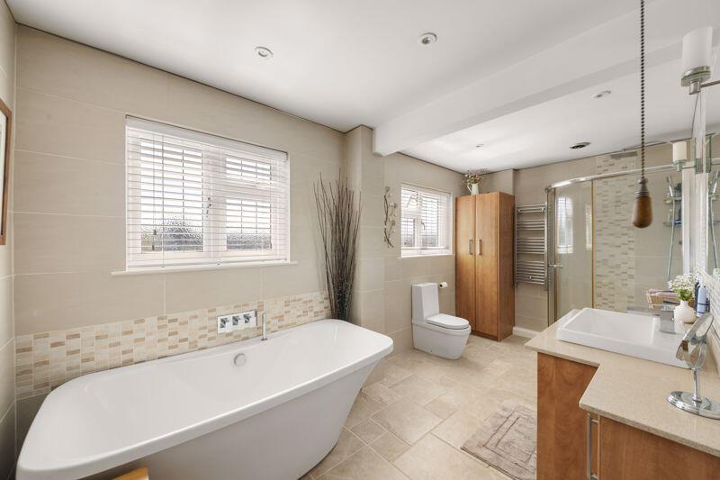 House in Southall - View 4