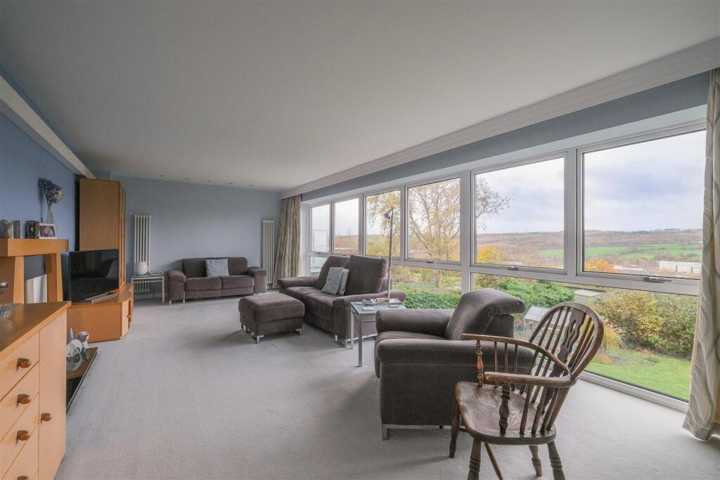 Vine Grove, Clifton, Brighouse photo 3
