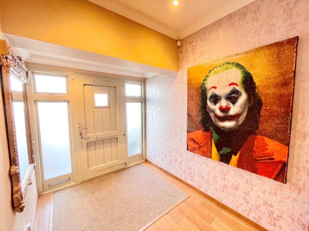 House in Southend-on-Sea, Essex - More