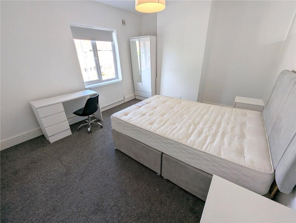 4 bedroom terraced house for rent