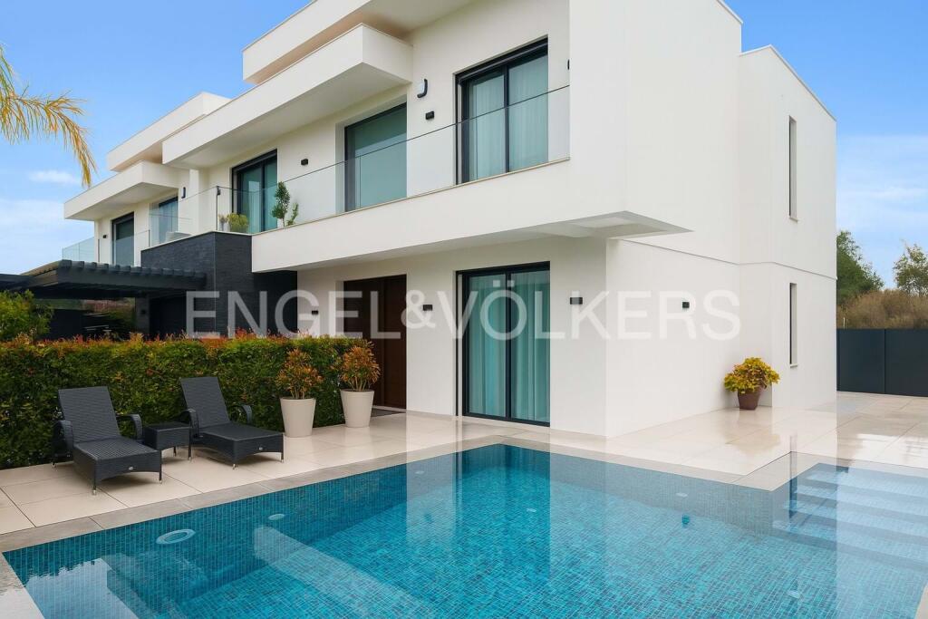 Main image of property: Algarve, Loulé