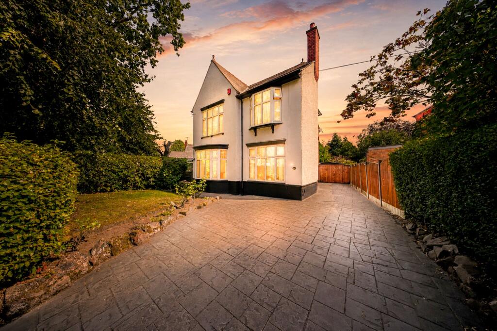 Main image of property: Queensgate, Northwich, CW8