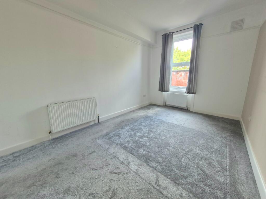 Apartment in Bournemouth - More