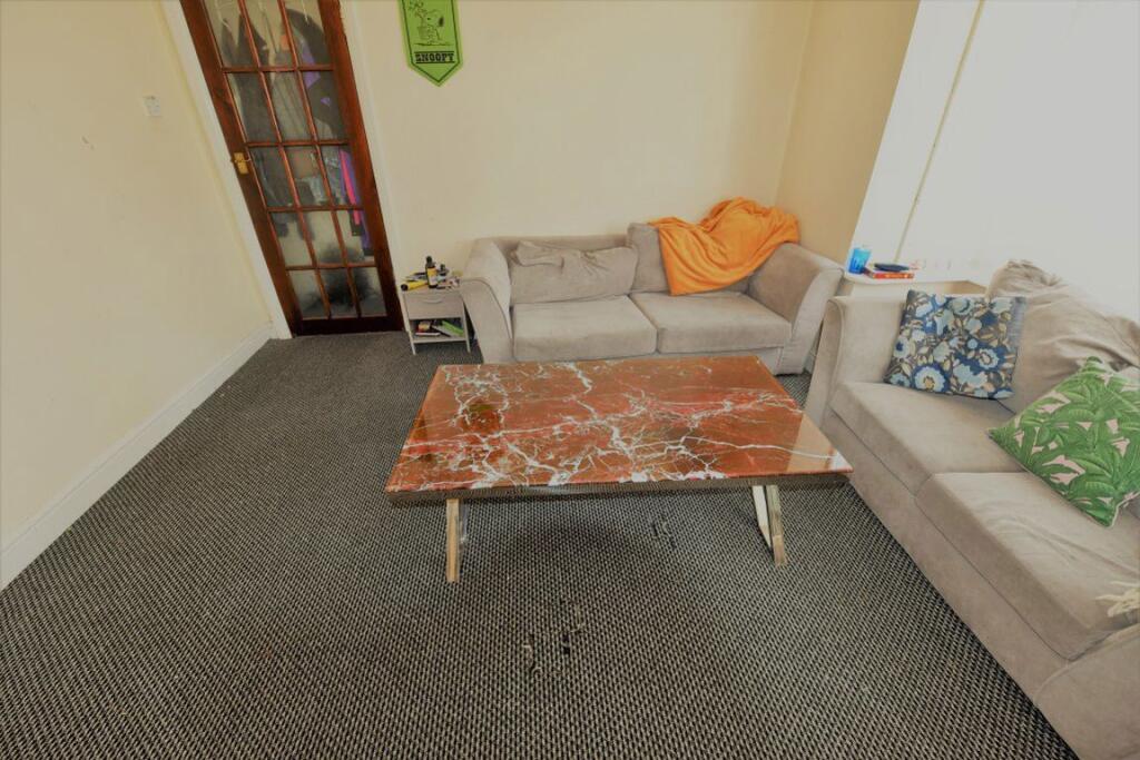 Main image of property: 21 Mayville Road