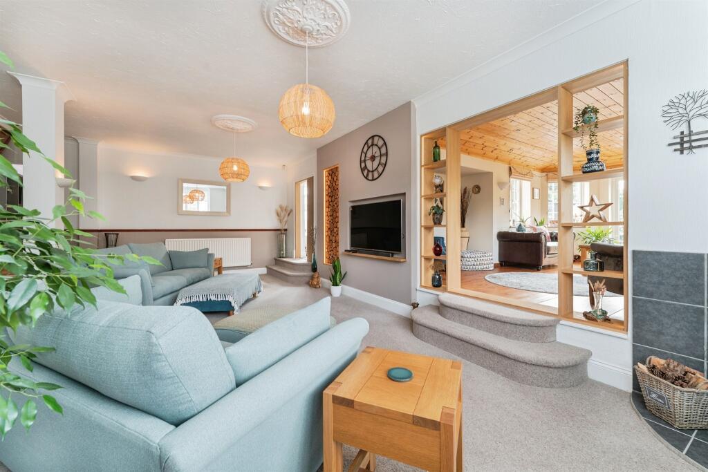House in Huntingdonshire, Bury - View 5