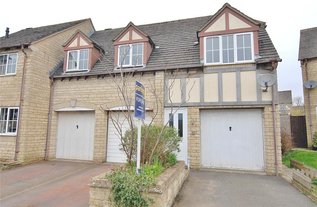 Main image of property: The Old Common, Chalford, Stroud, Gloucestershire, GL6