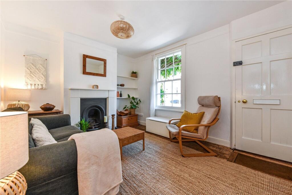Washington Street, Chichester, PO19 - View 2