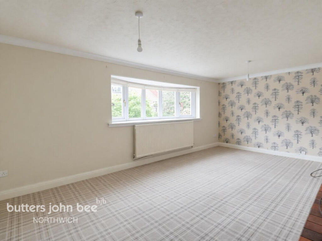 Long Acre, Northwich photo 5