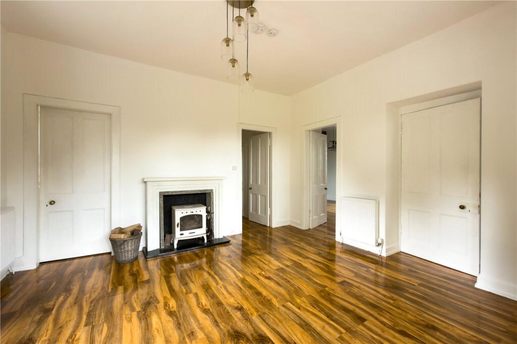 House in Perth - View 4