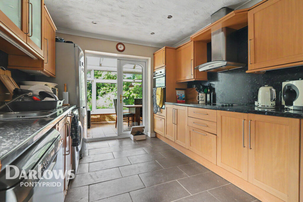 House in Pontypridd, Rhondda Cynon Taf - View 6