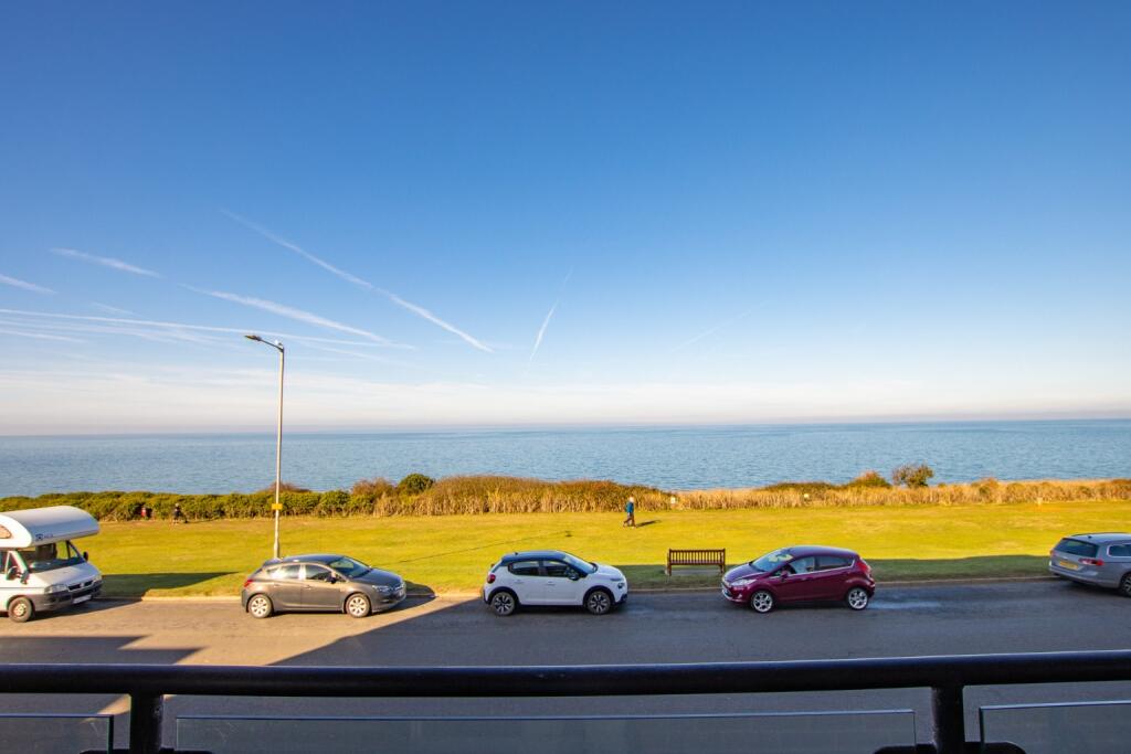 Highcliffe Gardens, Hunstanton photo 2