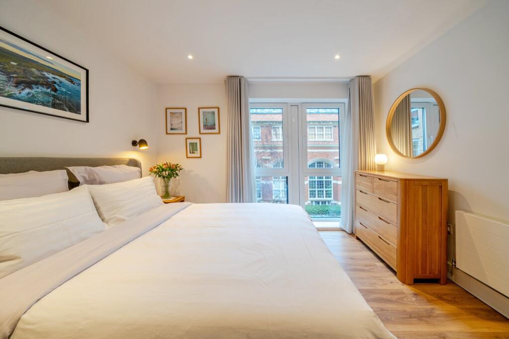 Lurline Gardens, Battersea, London, SW11 photo 2