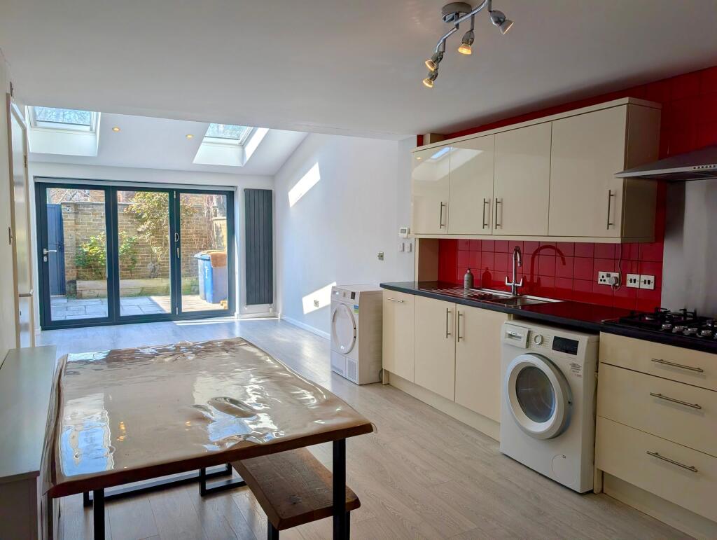 House in Cambridge, Petersfield