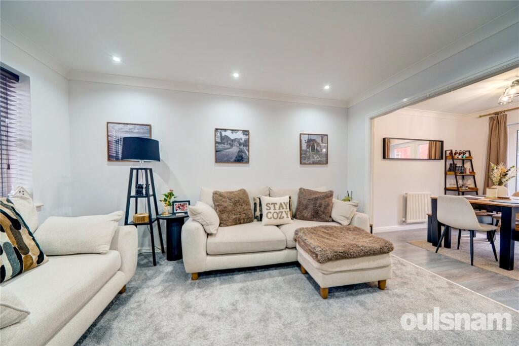 Swan Drive, Droitwich, Worcestershire, WR9 photo 2