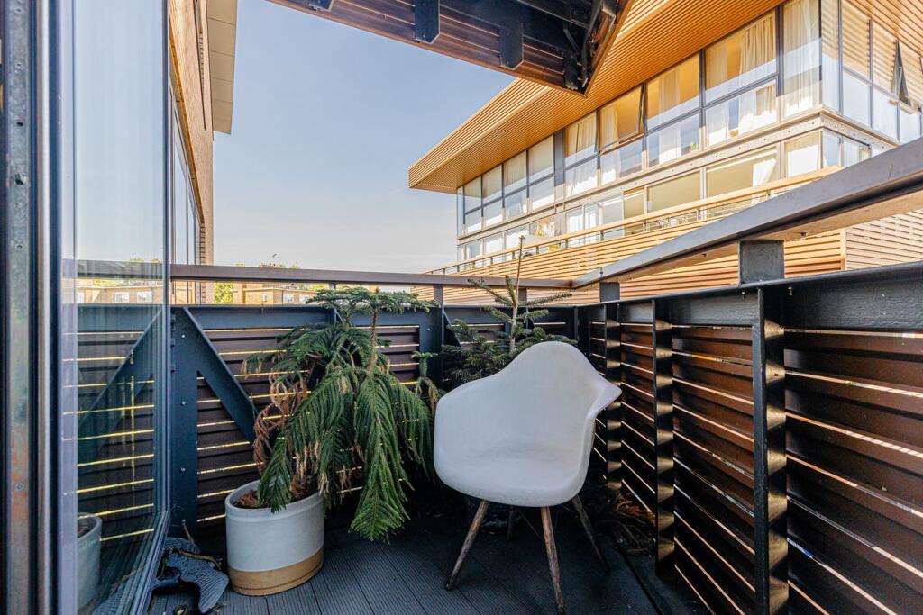 Apartment in London - View 3