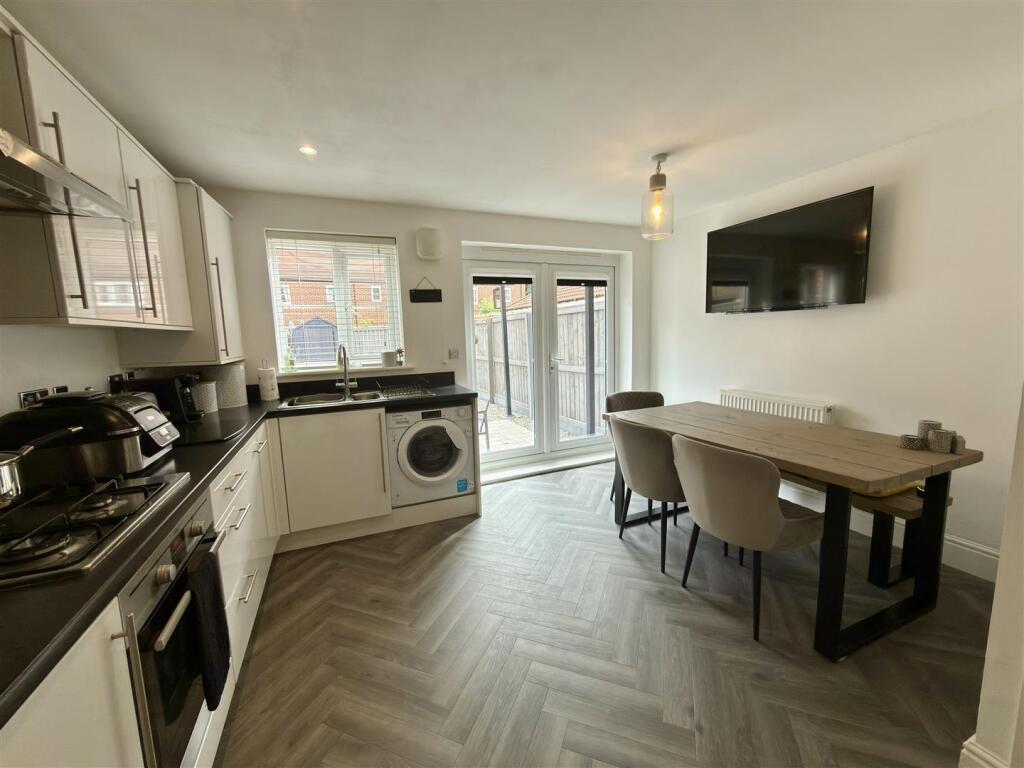 House in Darlington, Bank Top - View 3