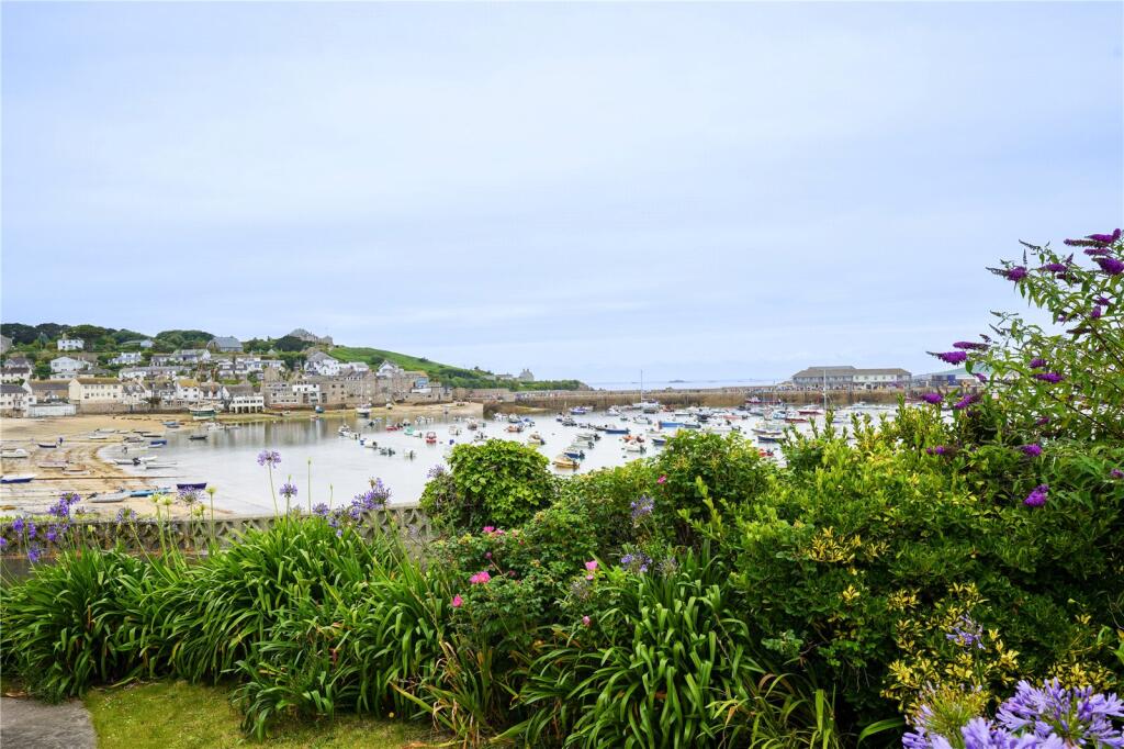 Strand, Isles of Scilly, TR21 photo 2