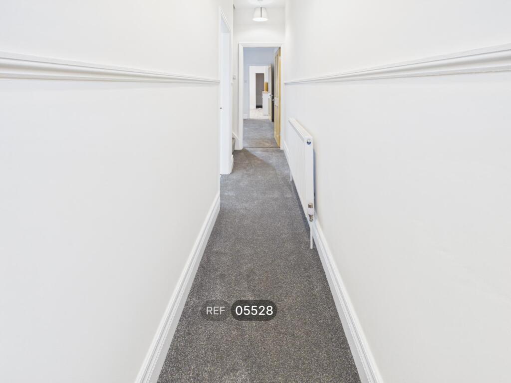 House in Harrogate, Woodfield - View 4