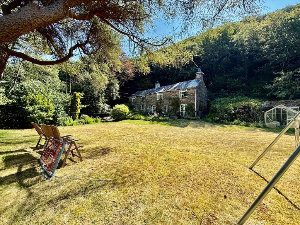 Main image of property: Bryn Neuadd, School Road, Friog, LL38 2RQ