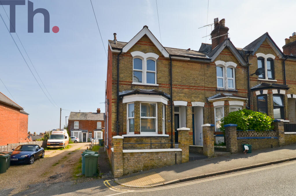 4-bed semi-detached on Cowes, Isle of Wight, £359,950