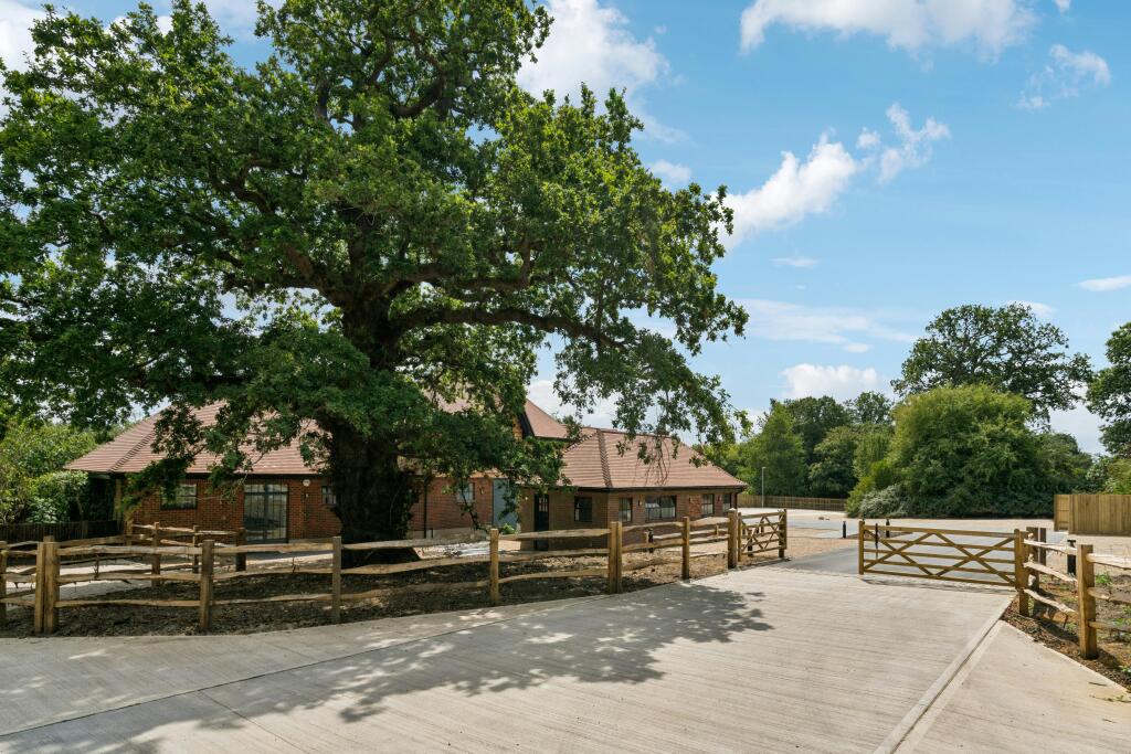 Sunninghill Park Dairy Entrance