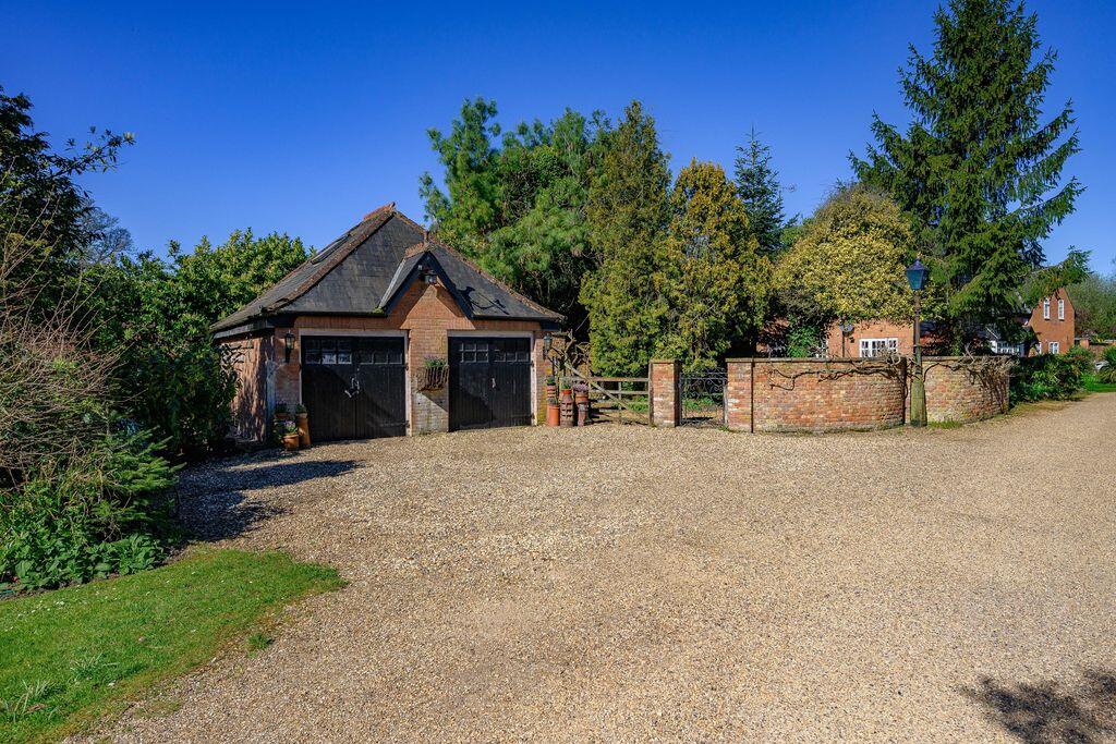 Additional image 30 of Woodside Place, Wildhill Road, Essendon