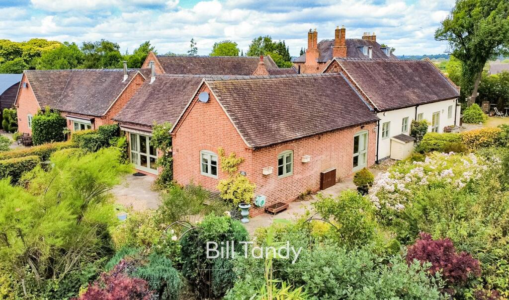 3-bed house on Walsall Road, Pipe Hill, Lichfield, WS13, £625,000