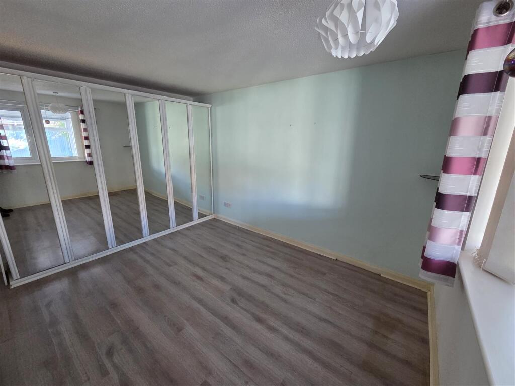Milldale Walk, Sutton-In-Ashfield photo 4