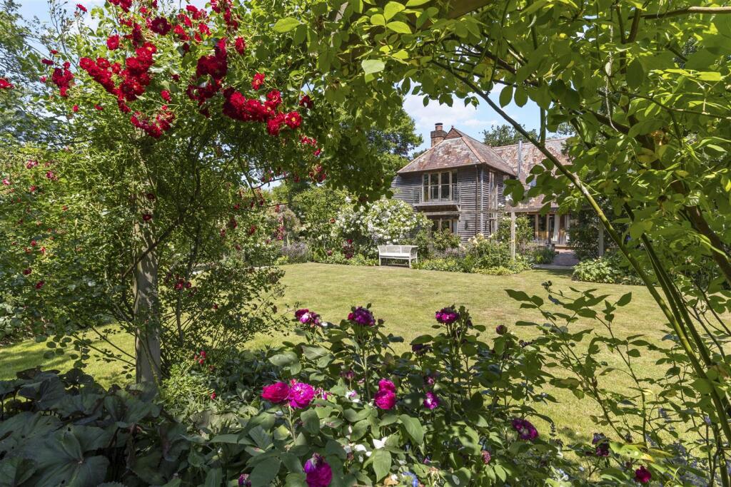 Main image of property: Poppinghole Lane, Robertsbridge