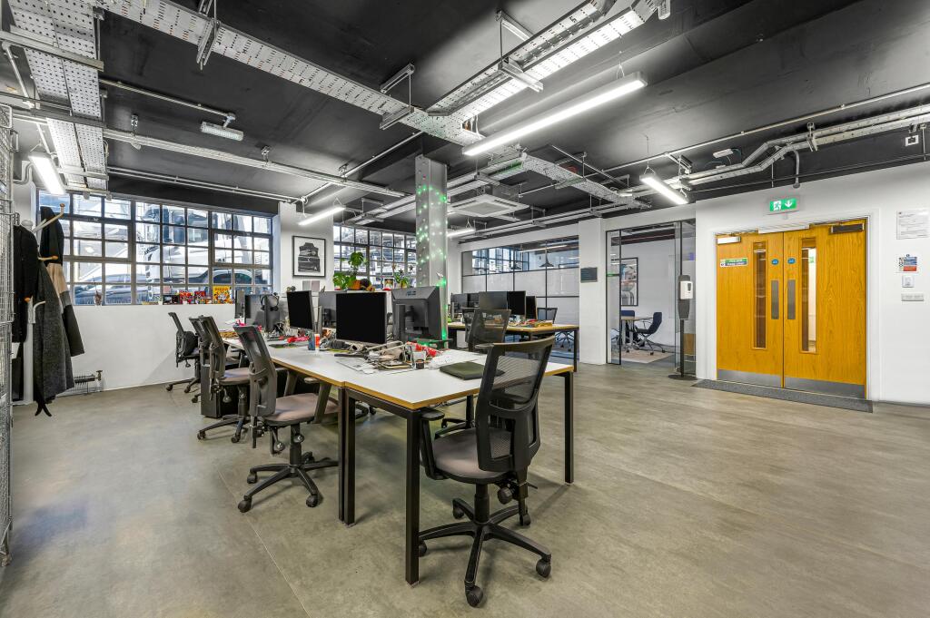 office 13.jpg