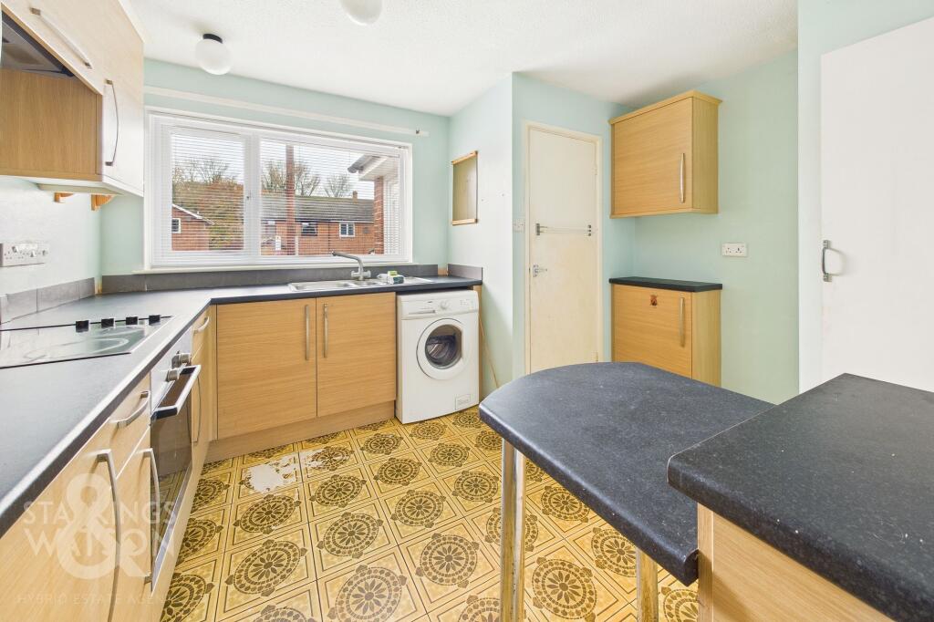 Meadow Road, Costessey, Norwich photo 2