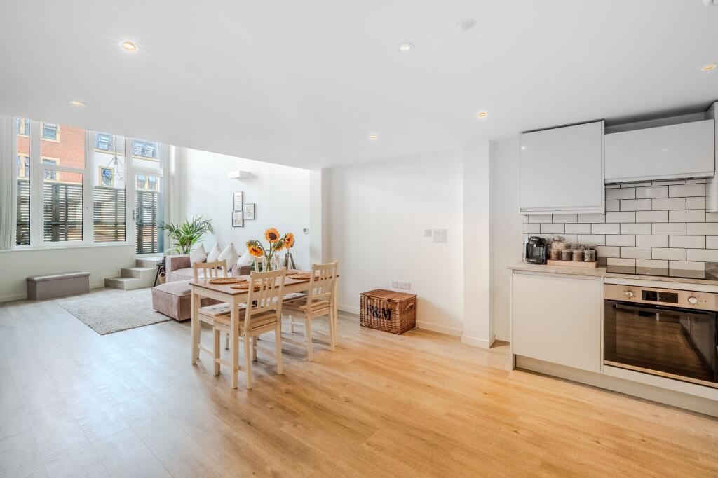 Apartment in Bristol - View 5