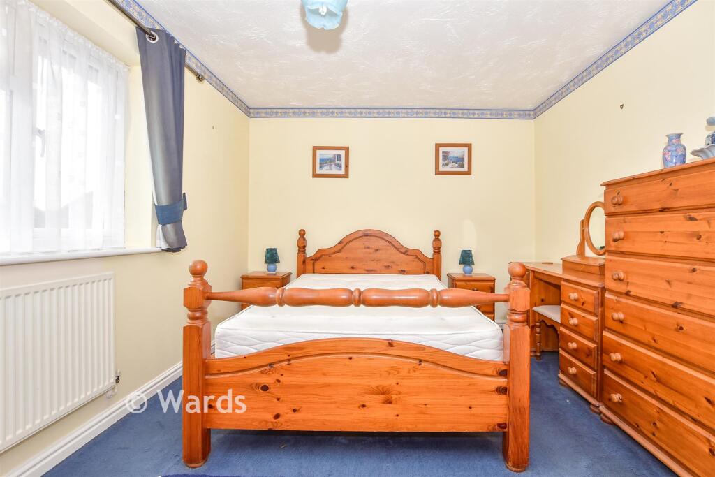 House in Tonbridge - More