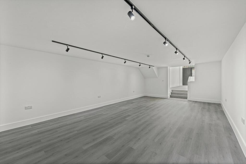 RECEPTION 3.jpg